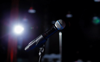 Micro sans fil ou filaire : que choisir pour vos prestations live ?