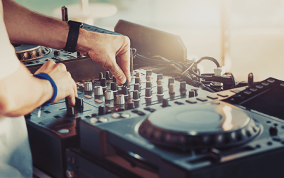 Ravel’Prod accueille les DJ pour l’enregistrement de set et la formation au mix